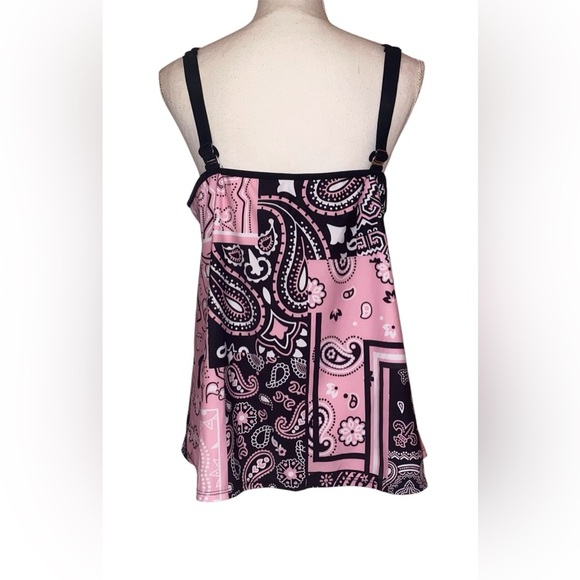 Ladies 2-PC Tankini Swimsuit W/Bandana Pattern in Black, Pink & White Size 3X - Picture 2 of 5